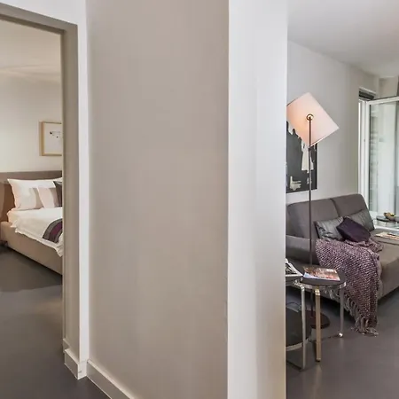 Apartment One Bedroom Market *